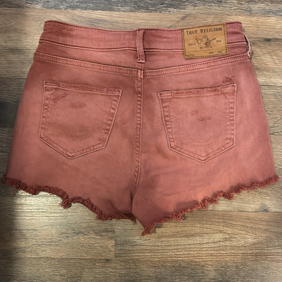 MAKE AN OFFER!! TRUE RELIGION DENIM SHORTS - Picture 3 of 3